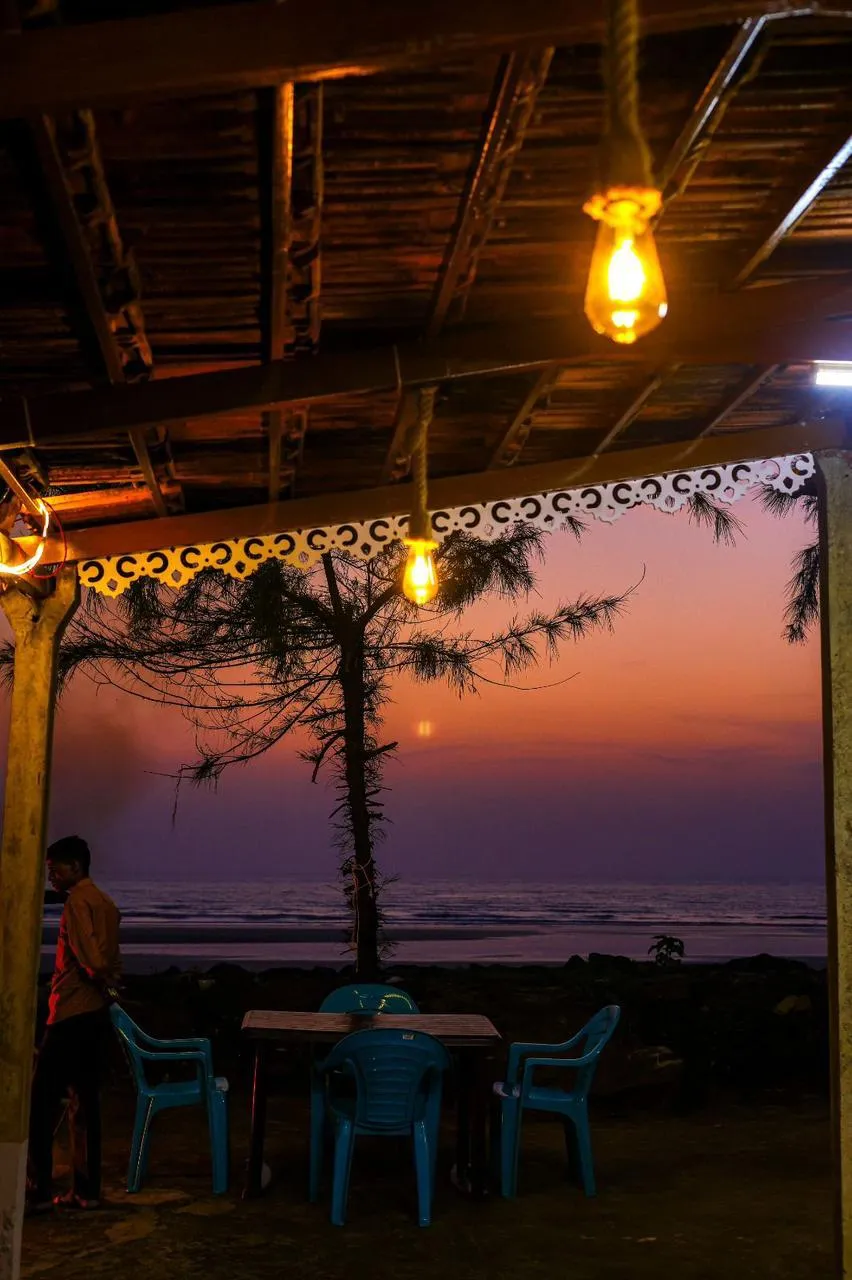Dining area at Appa's Beach Resort