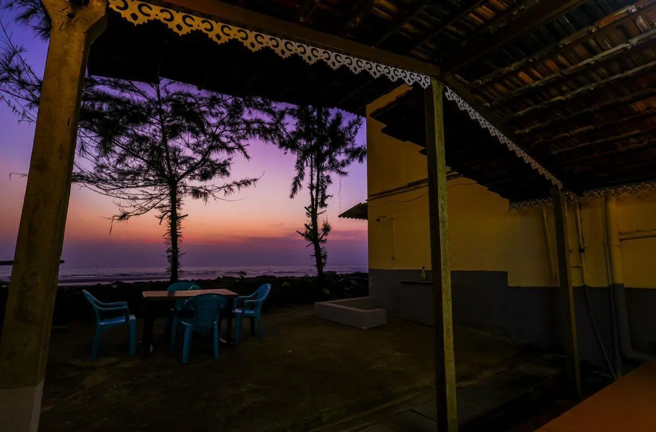 Dining area at Appa's Beach Resort